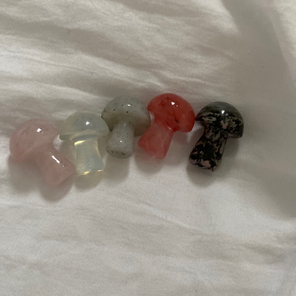 Crystal mushrooms
